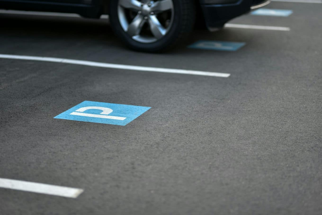 Oznakowanie poziome parkingów﻿